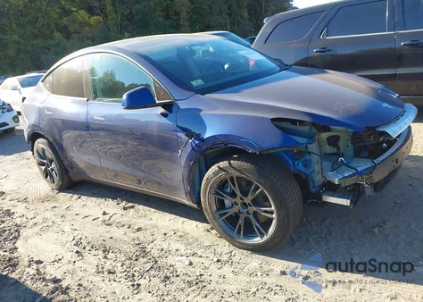 2024 Tesla Model Y Long Range Dual Motor All-Wheel Drive/Rwd from USA, damaged, VIN 7SAYGDED6RF133719